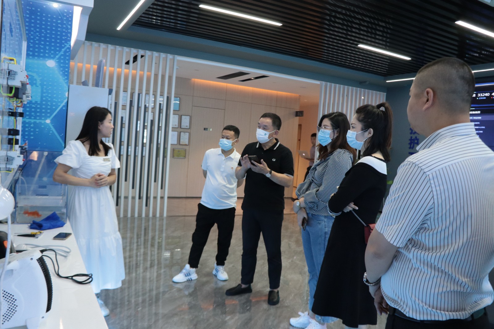 深圳市益阳商会一行莅临珩祥科技指导交流